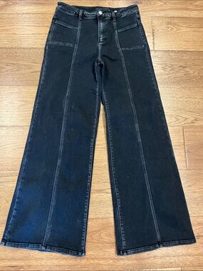 High-Waist Black Wide-Leg Jeans